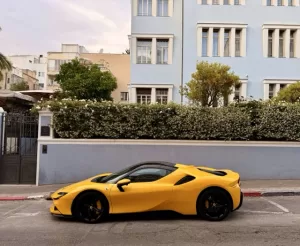 Yellow Ferrari Stradale, Tel Aviv